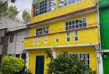 Casa en  Calle Parque Del Conde 22, Fraccionamiento Santa Cecilia, Tlalnepantla De Baz, México, 54130, Mex