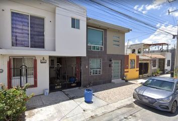Casa en  Manantial, Sin Nombre De Colonia 3, Ciudad Apodaca, Nuevo León, México