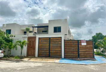 Casa en  Fraccionamiento Las Américas Vi, Lázaro Cárdenas, Mérida, Yucatán, México