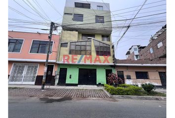 Casa en  Av. Augusto B. Leguia 175, Lima, Perú