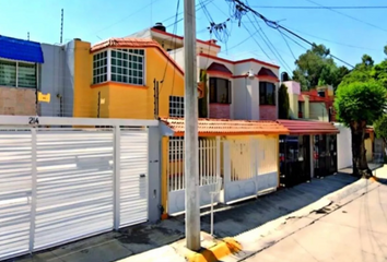 Casa en  Lima 216, Mz 017, Valle Dorado, Tlalnepantla De Baz, Estado De México, México