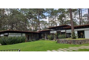 Casa en  Santa María Ahuacatlan, Valle De Bravo