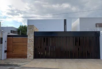 Casa en  Calle 46, Benito Juárez, Izamal, Yucatán, México