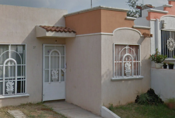 Casa en  Roble Norte 37, Paseo De Las Cañadas, Jalisco, México