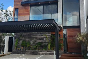 Casa en fraccionamiento en  Vía Cumbres, Avenida Huayacán, Cancún, Q Roo, México