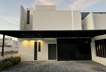 Casa en  Calle Lago Cuitzeo 160-160, Fraccionamiento Cumbres Del Lago, Querétaro, 76230, Mex