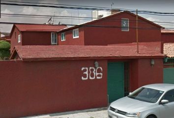 Casa en  Calle Juan Caballero Y Osio, Calesa, Santiago De Querétaro, Querétaro, México