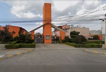 Casa en fraccionamiento en  Río Papaloapan, Delegación Santa Cruz Atzcapotzaltongo, Toluca De Lerdo, Estado De México, México