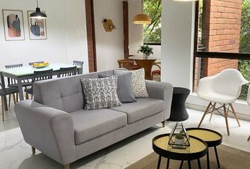 Apartamento en  Poblado, Medellín