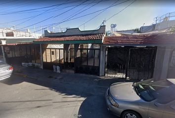 Casa en  Jardines De Los Historiadores, Guadalajara, Jalisco, México