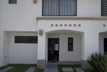 Casa en  Carretera León-lagos De Moreno, Paseo De Los Laureles, León, Guanajuato, 37690, Mex