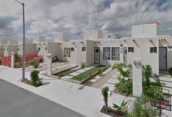 Casa en  Calle Mirlo Pardo No 52, Villas Del Sol, Playa Del Carmen, Quintana Roo, México
