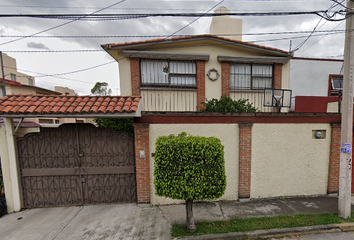 Casa en  Sabinos 22, Jardines De San Mateo, Naucalpan De Juárez, Estado De México, México