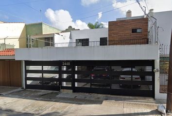 Casa en  Calle Cuarzo, Bosques De La Victoria, Guadalajara, Jalisco, México