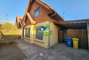 Casa en  Avenida Los Nogales 1161, Colina, Chile