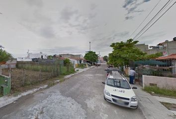 Casa en fraccionamiento en  Calle Caoba, Hacienda San Vicente, San Vicente, Nayarit, México