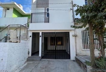 Casa en  Calle De La Puntilla 103-125, Benito Juárez, Mazatlán, Sinaloa, 82180, Mex