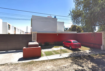 Casa en condominio en  Calle El Zapote 2014, Base Aérea Militar Colegio Del Aire, Jalisco, México