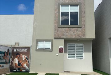Casa en fraccionamiento en  Avenida Sanchez Taboada, Tijuana, Baja California, 22564, Mex