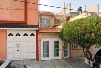 Casa en  Valle Fértil 143, Mz 027, Valle De Aragon 1ra Sección, Ciudad Nezahualcóyotl, Estado De México, México