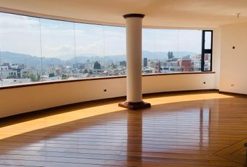 Departamento en  Granda Centeno, Quito, Ecuador