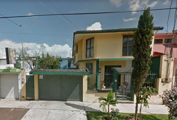 Casa en  Gonzalo Vázquez Vela, Caminos, Xalapa-enríquez, Veracruz, México