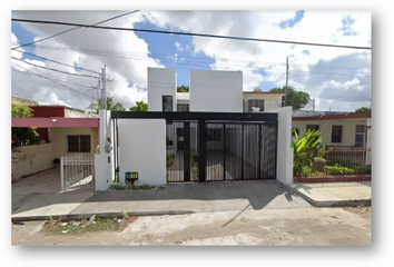 Casa en  Calle 38, Jesús Carranza, Mérida, Yucatán, México