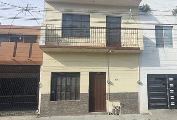 Casa en  Calle General Carlos Salazar Oriente, Centro, Monterrey, Nuevo León, México
