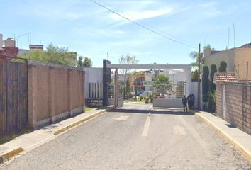 Casa en fraccionamiento en  Pinos, Reserva Territorial Atlixcáyotl, Cipreses De Mayorazgo, 72480 Heroica Puebla De Zaragoza, Pue., México