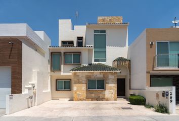 Casa en  Cumbres Del Lago, Santiago De Querétaro, Querétaro, México