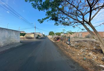 Terreno Comercial en  Calle 38, Manta, Ecuador