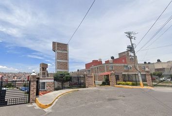 Casa en fraccionamiento en  Aguiluchos, Lomas Del Lago, Ciudad Nicolás Romero, Estado De México, México