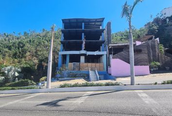 Edificio en  Escénica, Guitarron, Acapulco, Guerrero, México
