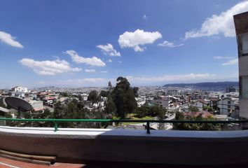 Departamento en  Calle 5 & Av. Del Parque, Quito, Ecuador