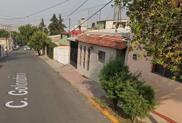Casa en  C. Golondrina 46, Mz 017, La Cañada, 52985 Cdad. López Mateos, Méx., México