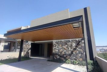 Casa en  Altozano Querétaro, Anillo Vial Fray Junípero Serra, Santiago De Querétaro, Querétaro, México