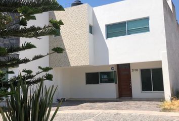 Casa en  Sendero De Las Moras, Santa Anita, Jalisco, México