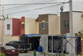 Casa en  Mar De Plata, Hacienda Las Fuentes Ìii, Hacienda Las Fuentes Sector Iii, Reynosa, Tamaulipas, México