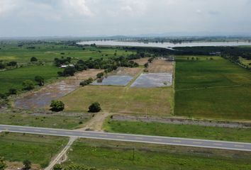 Terreno Comercial en  Via Al Pan, Guayaquil, Ecuador