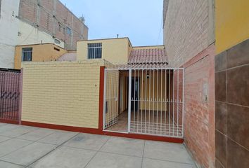 Casa en  Urbanización Los Precursores, Santiago De Surco, Perú