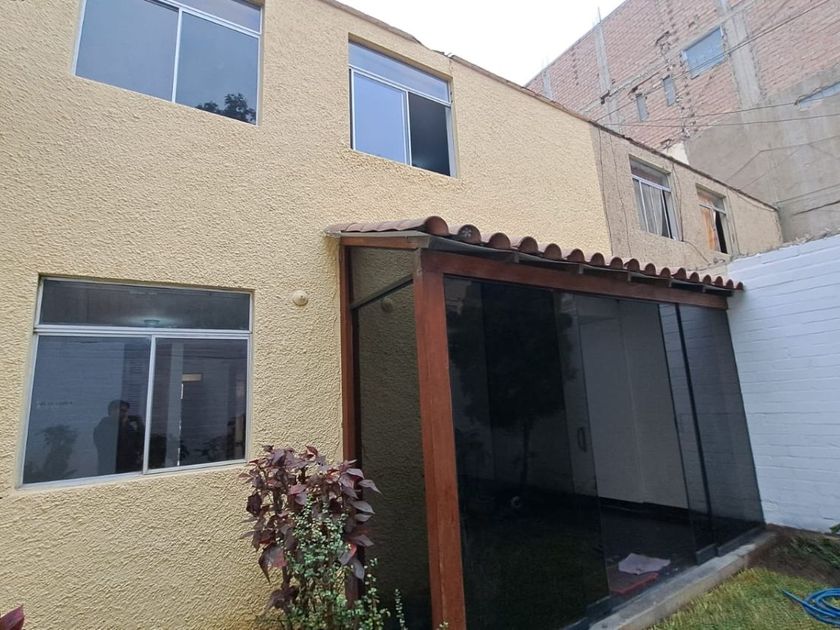 Casa en venta Urbanización Los Precursores, Santiago De Surco, Perú