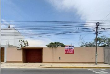 Casa en  Jirón Paseo De Los Eucaliptos 460, La Molina, Perú