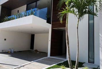 Casa en  Avenida Moscú 12, Fracc Residencial Monte Magno, Xalapa, Veracruz De Ignacio De La Llave, 91190, Mex
