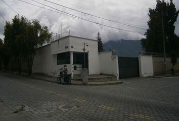 Bodega-Galpon en  Carcelén, Quito, Ecuador