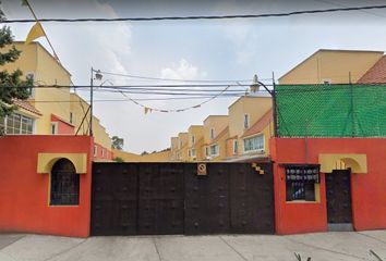 Casa en condominio en  Mixcoatl 382, Santa Isabel Tola, 07010 Ciudad De México, Cdmx, México