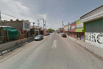 Casa en  Calle Bernardo Reyes, Alianza Para La Producción, Mexicali, Baja California, México