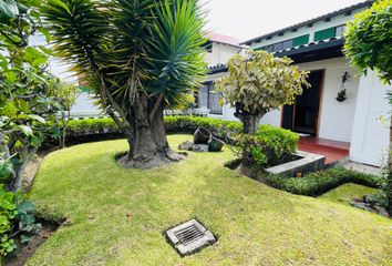 Casa en  Agustin Mentoso, Quito, Ecuador