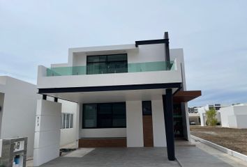 Casa en  Calle Bahía Concepción, Residencial Marina Kelly, Mazatlán, Sinaloa, 82112, Mex