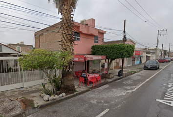 Casa en  Avenida Universidad, Villas La Merced, Torreón, Coahuila De Zaragoza, México