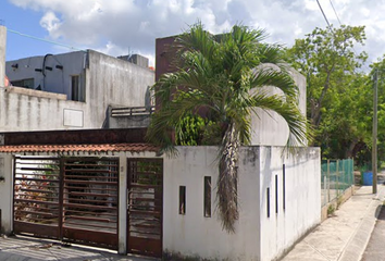 Casa en  Calle Av. 137 11, Cancún, Quintana Roo, México